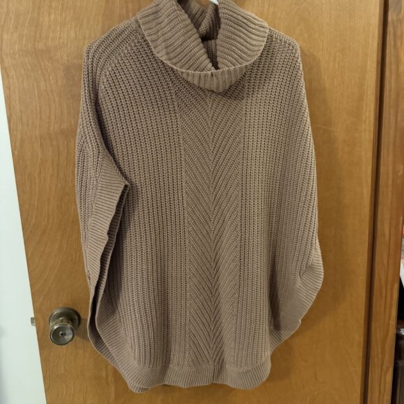 Old Navy Camel Tan Brown Poncho Sweater Size XS-S Pullover Cowlneck EUC - Picture 3 of 8
